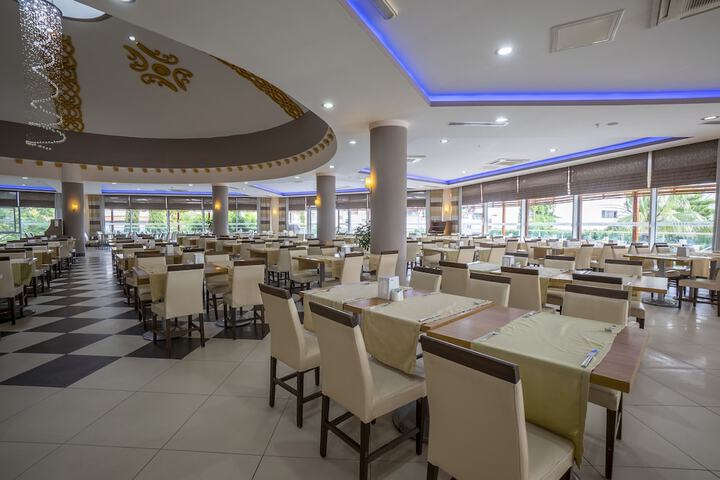 Dining 96 of 172