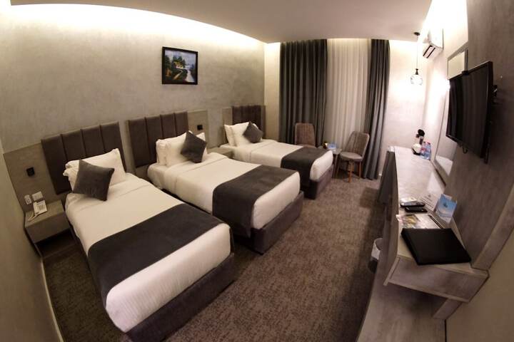 Room 5 of 56