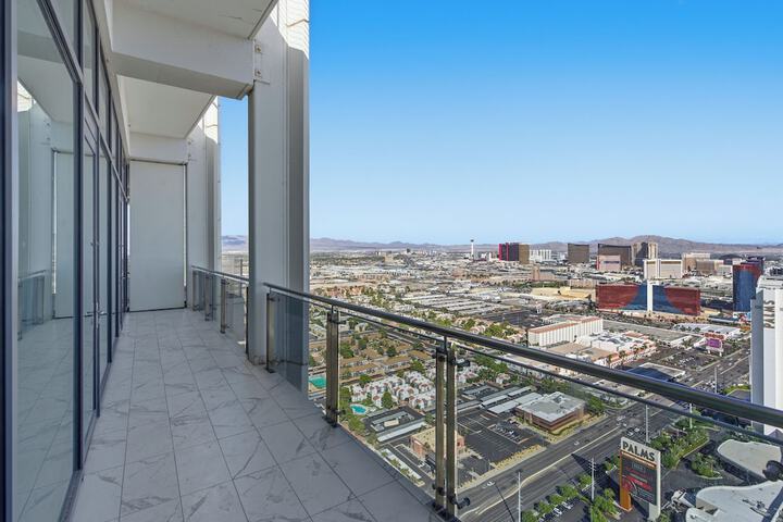 Terrace/Patio 303 of 484