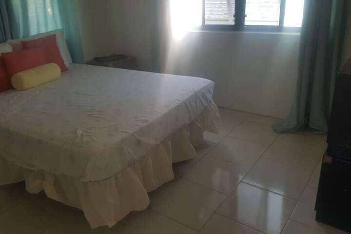 Room 3 of 27
