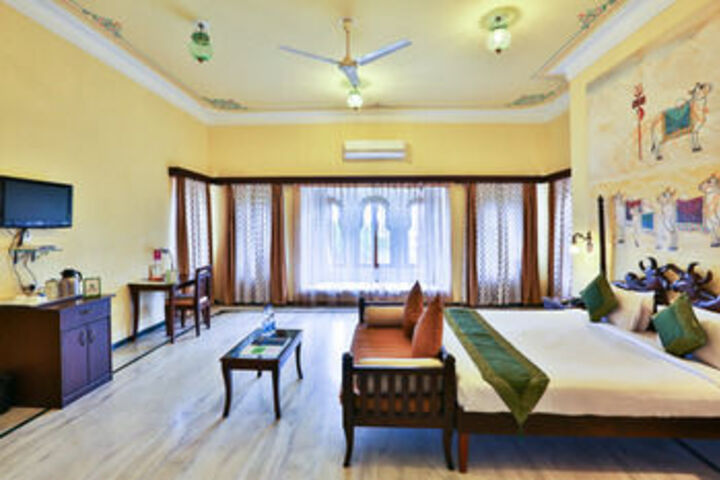 OYO 1160 Hotel Jaisingh Garh