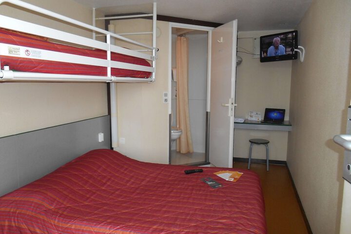 Room 6 of 41