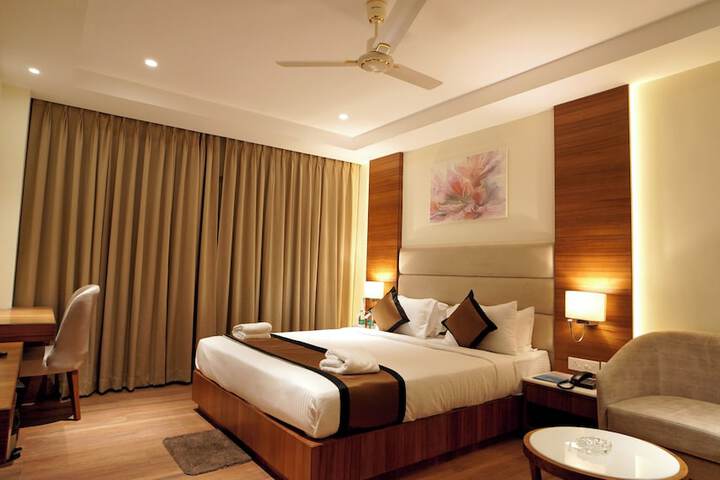 Room 28 of 72