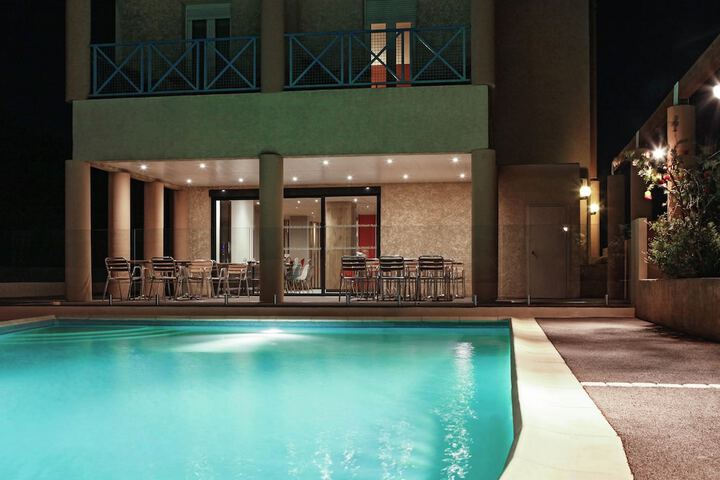 Pools & Facilities