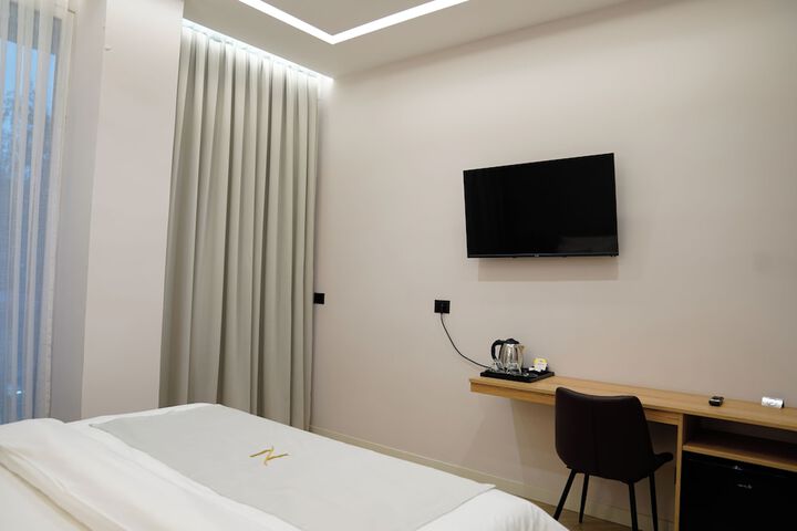 Room 168 of 249