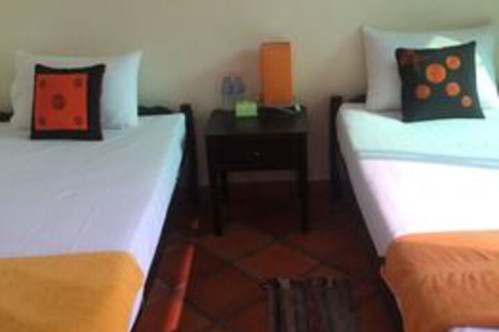 Room 28 of 40
