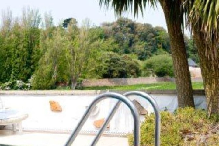 Pools & Facilities