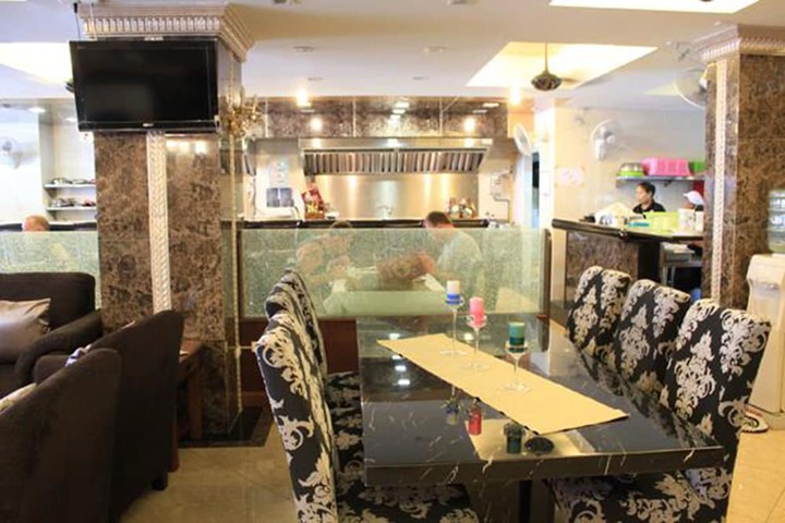 Dining Photos
