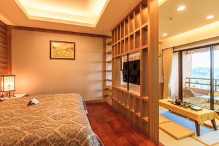 Room 38 of 79