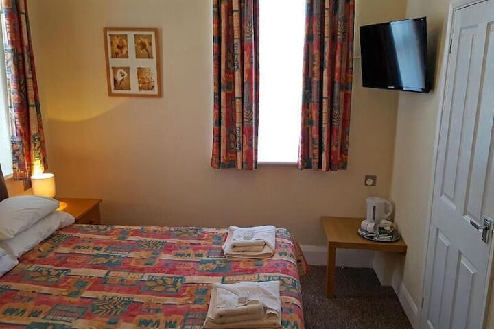 Room 26 of 61