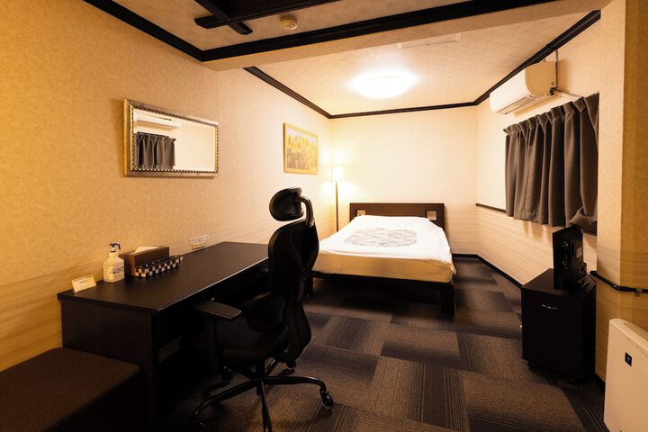 Room 7 of 54
