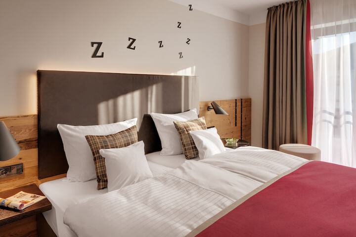 Room 8 of 42
