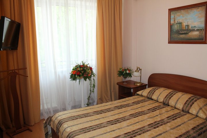 Room 14 of 82