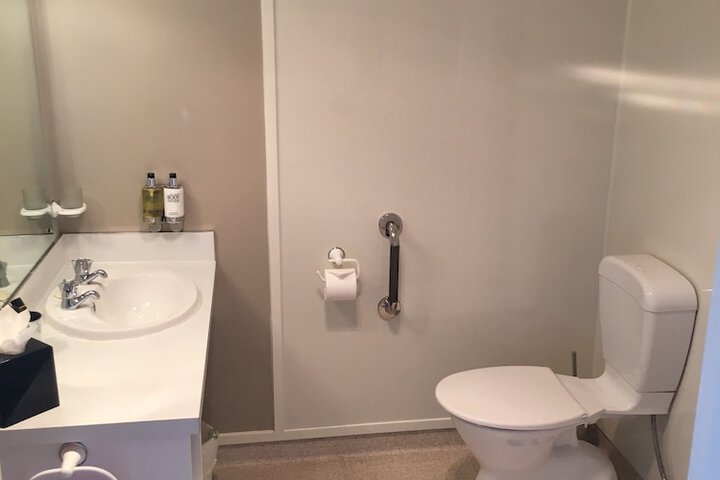 Room 23 of 40
