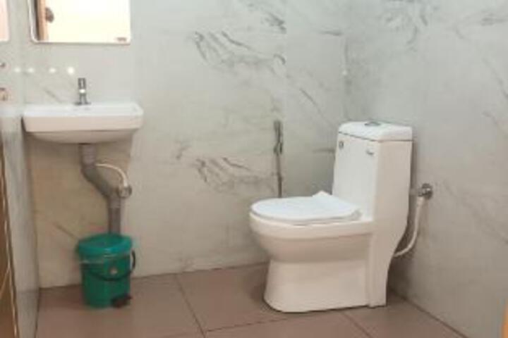 Room 20 of 23