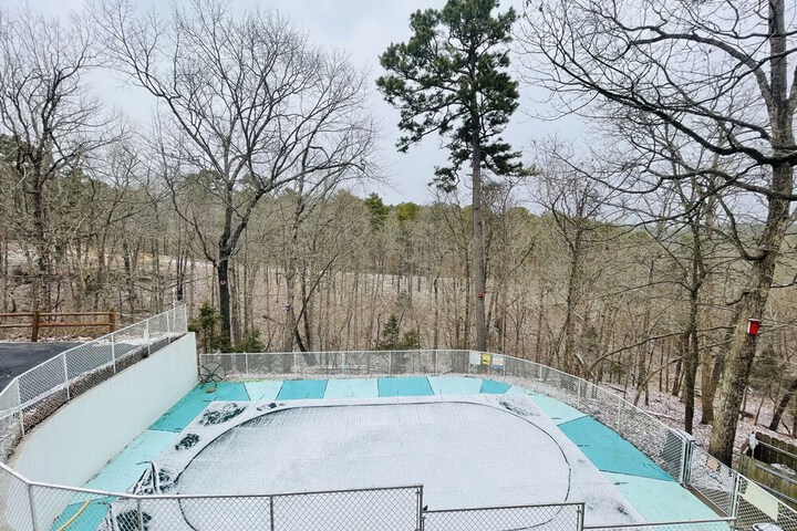 Pool 28 of 43
