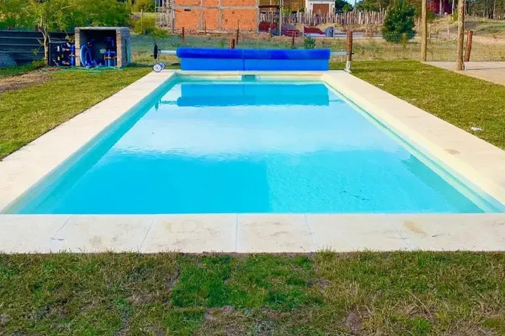 Pool 4 of 9
