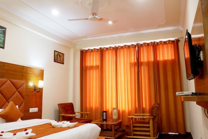Room 26 of 48
