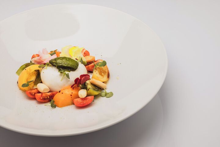 Dining 53 of 76