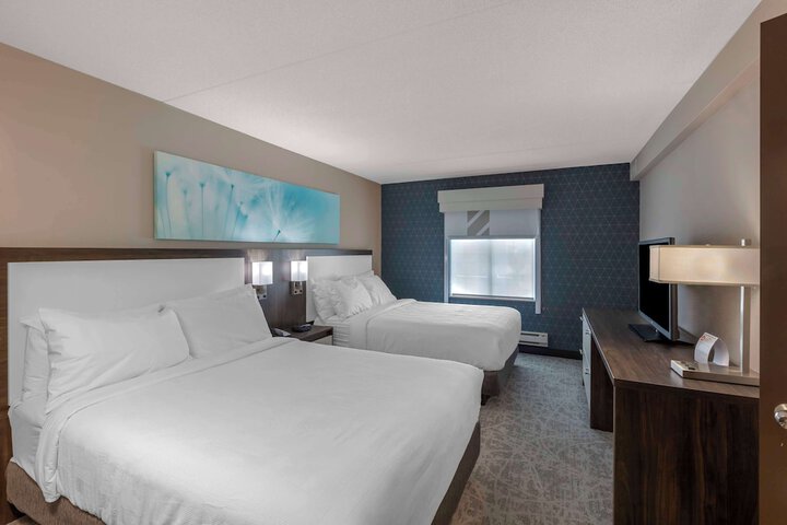 Room 20 of 33