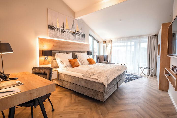 Room 10 of 56