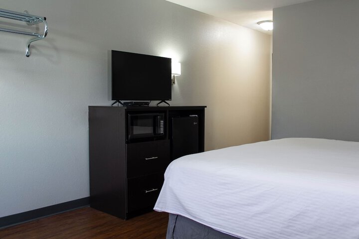 Room 7 of 55