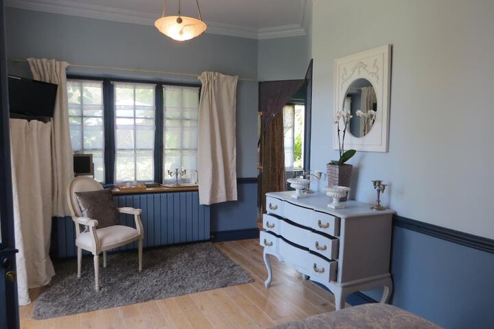 Room 19 of 54