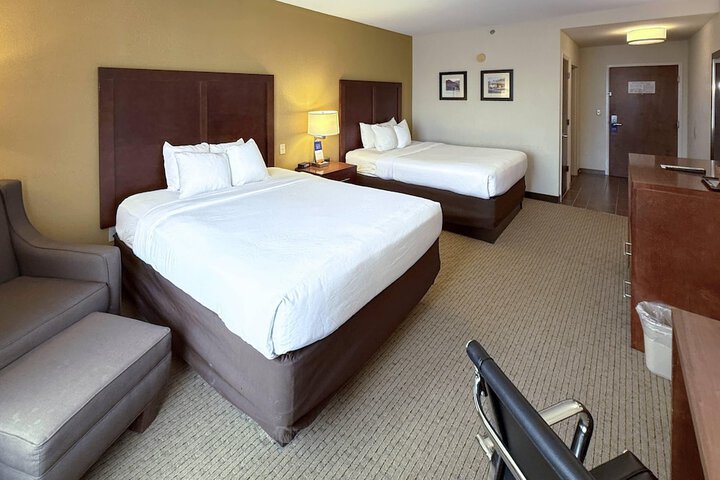 Room 49 of 105