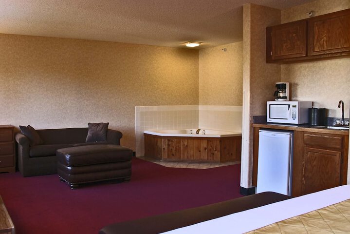 Room 10 of 68