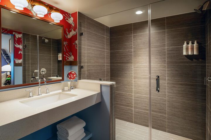 Bathroom shower
