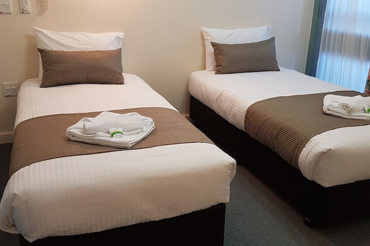 Room 3 of 42