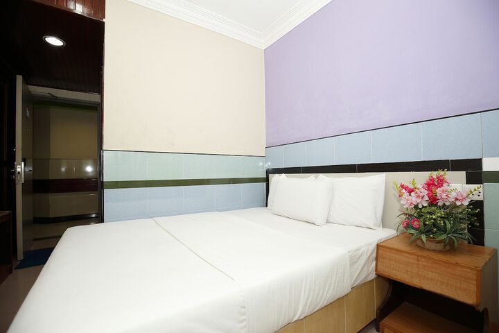 Room 12 of 15