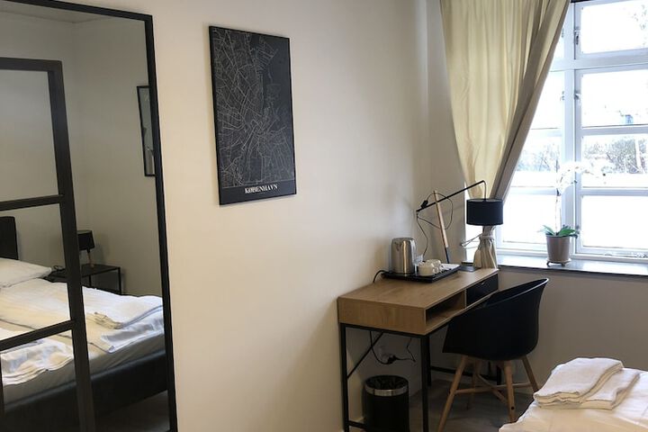 Room 10 of 69