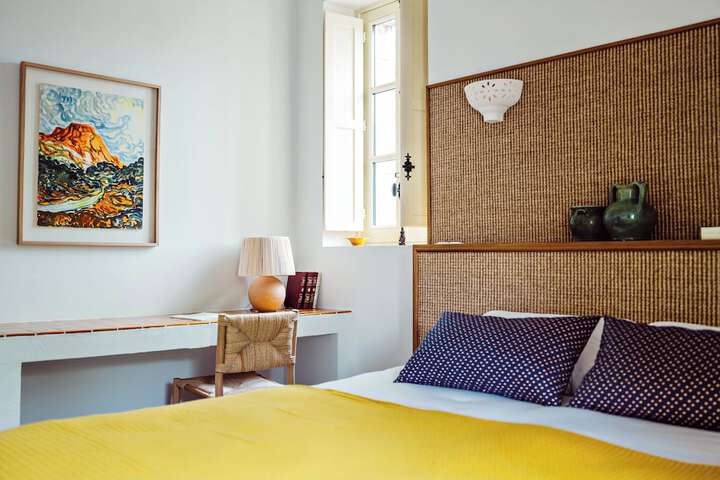 Room 32 of 89