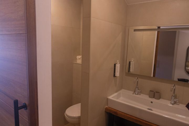 Room 36 of 54