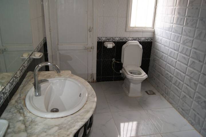 Room 70 of 114