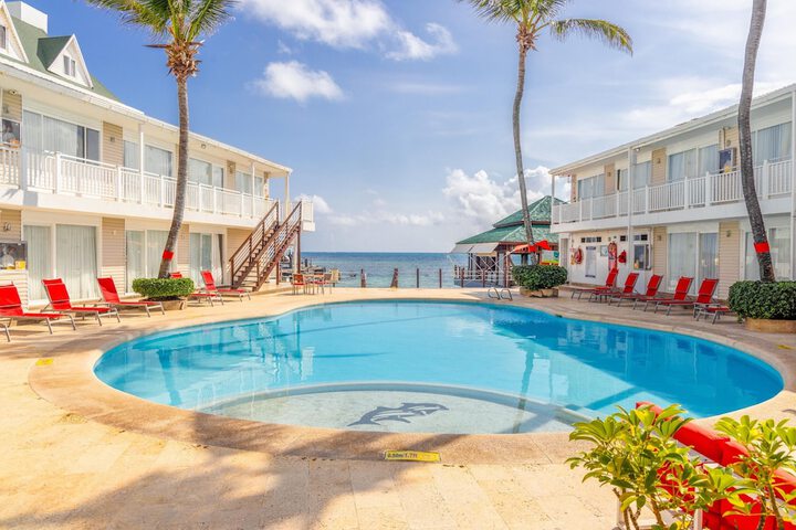Pool Hotel