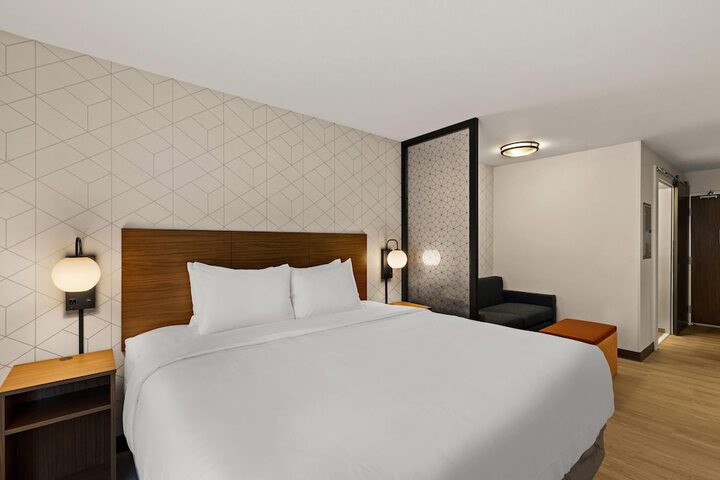 Room 8 of 31