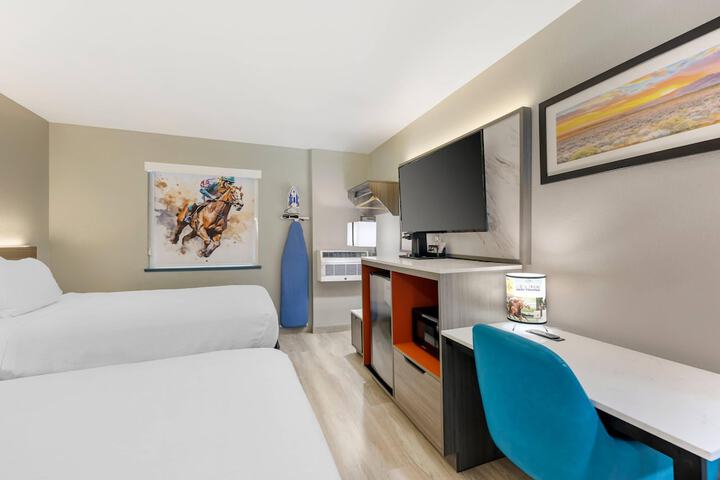 Room 10 of 30