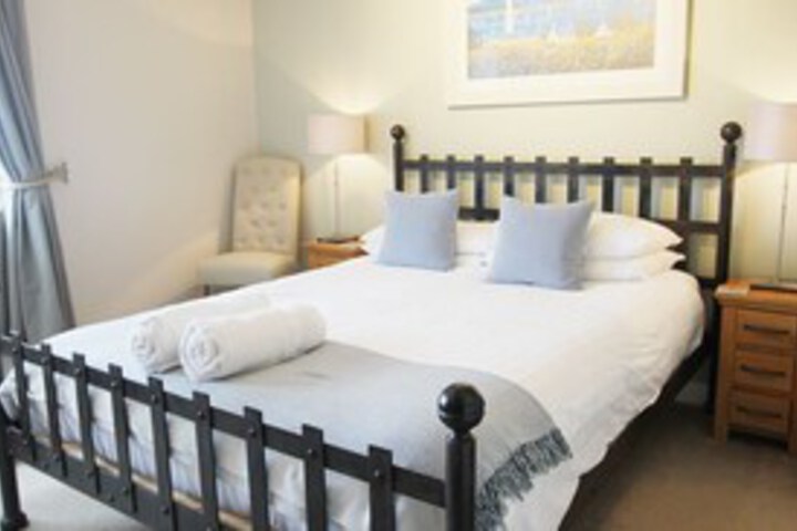 St. Aidan Hotel & Bistro