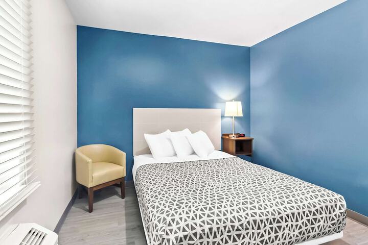 Room 20 of 35