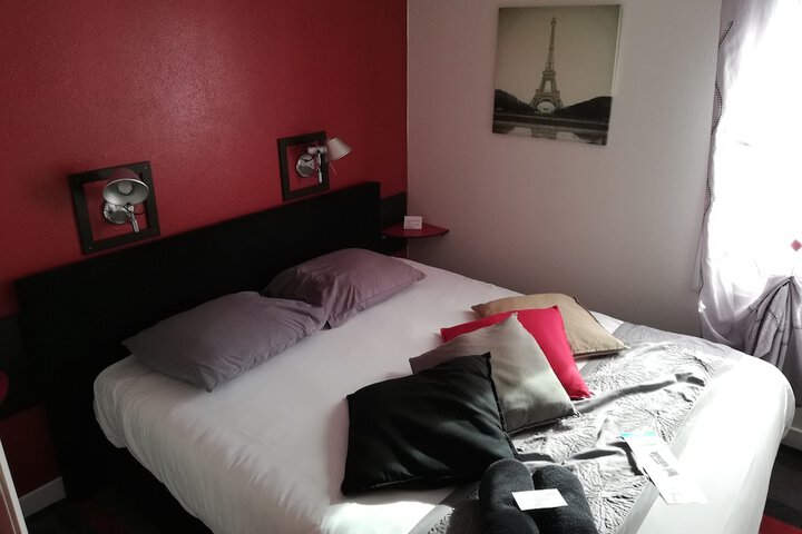 Room 15 of 80