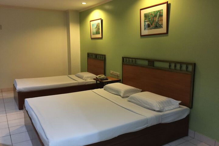 Room 7 of 69