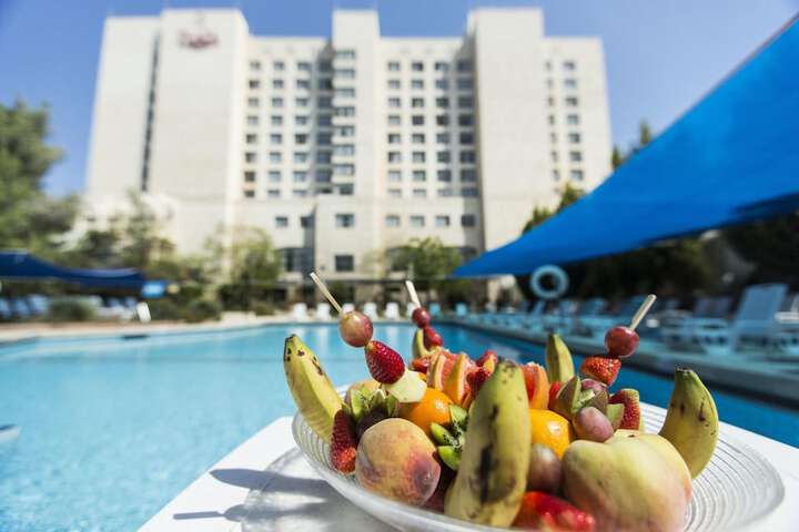 Hotel Pool