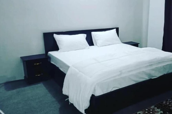 Room 7 of 10