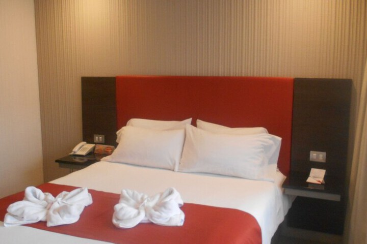 Room 30 of 130