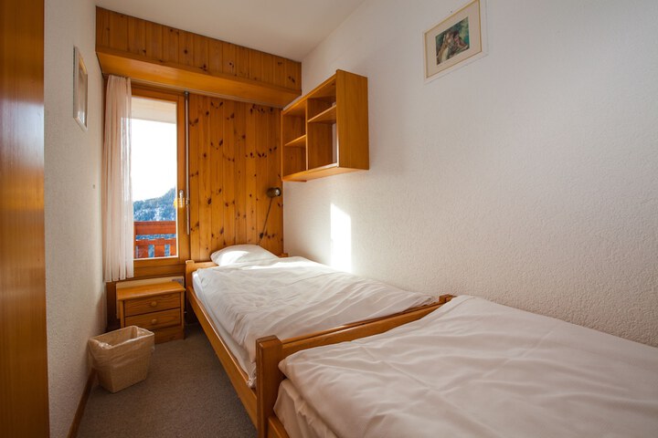 Room 9 of 51