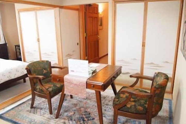 Room 15 of 35