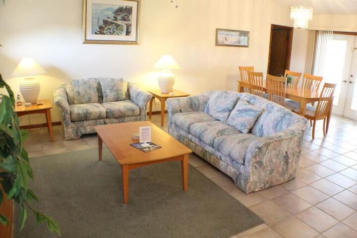 Room 8 of 13