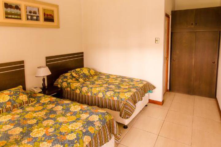 Room 5 of 5